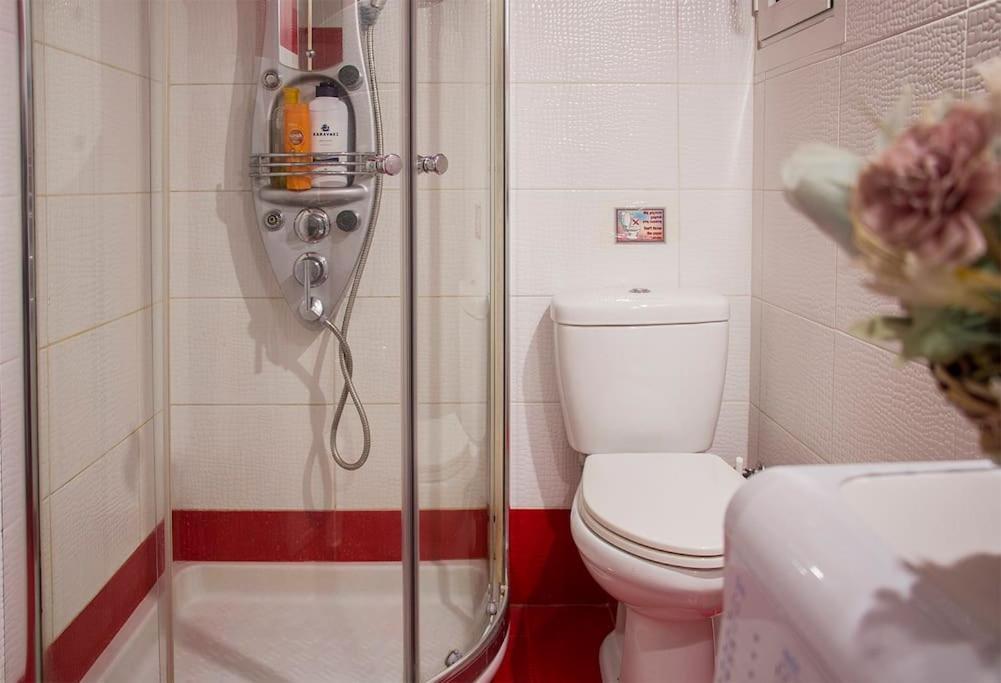 City Stay Close To The Metro A Charming Flat Atény Exteriér fotografie